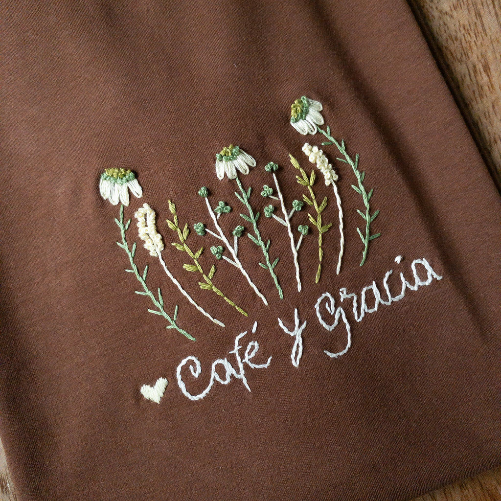 Camiseta Café y Gracia