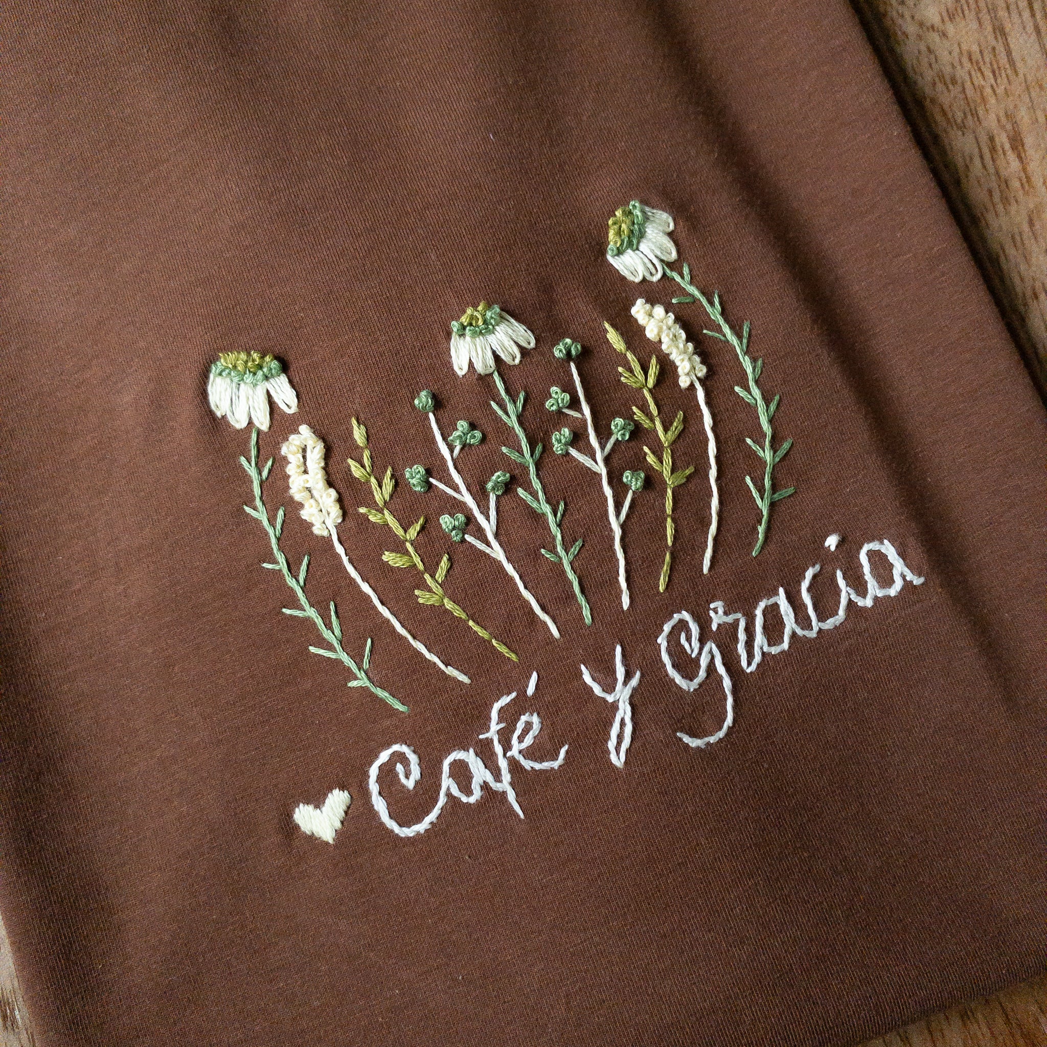 Camiseta Café y Gracia